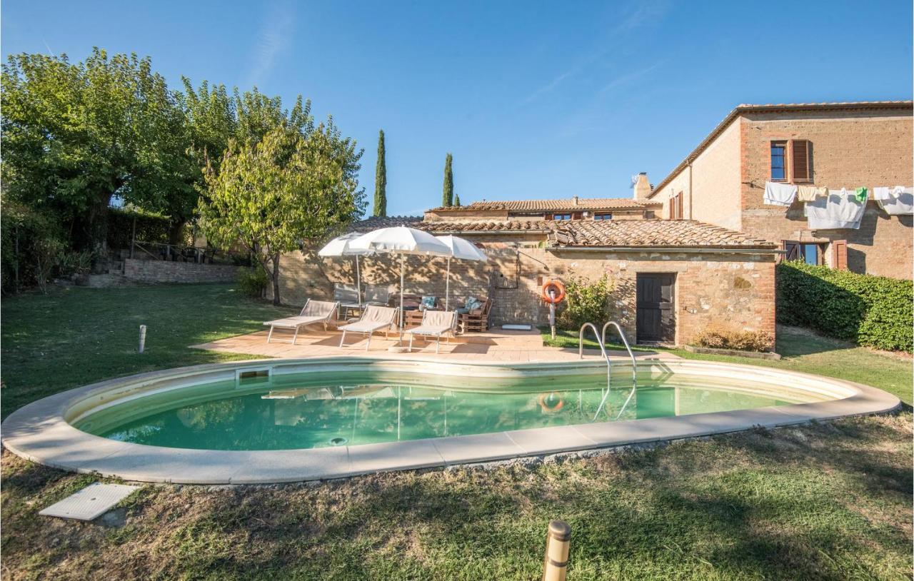 Gorgeous Home In Montalcino With Kitchen Exterior foto