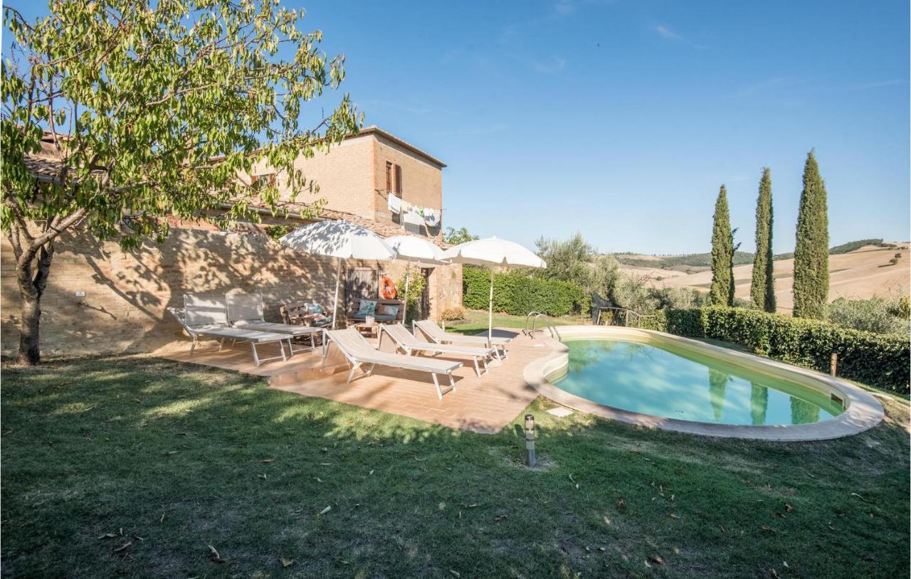 Gorgeous Home In Montalcino With Kitchen Exterior foto