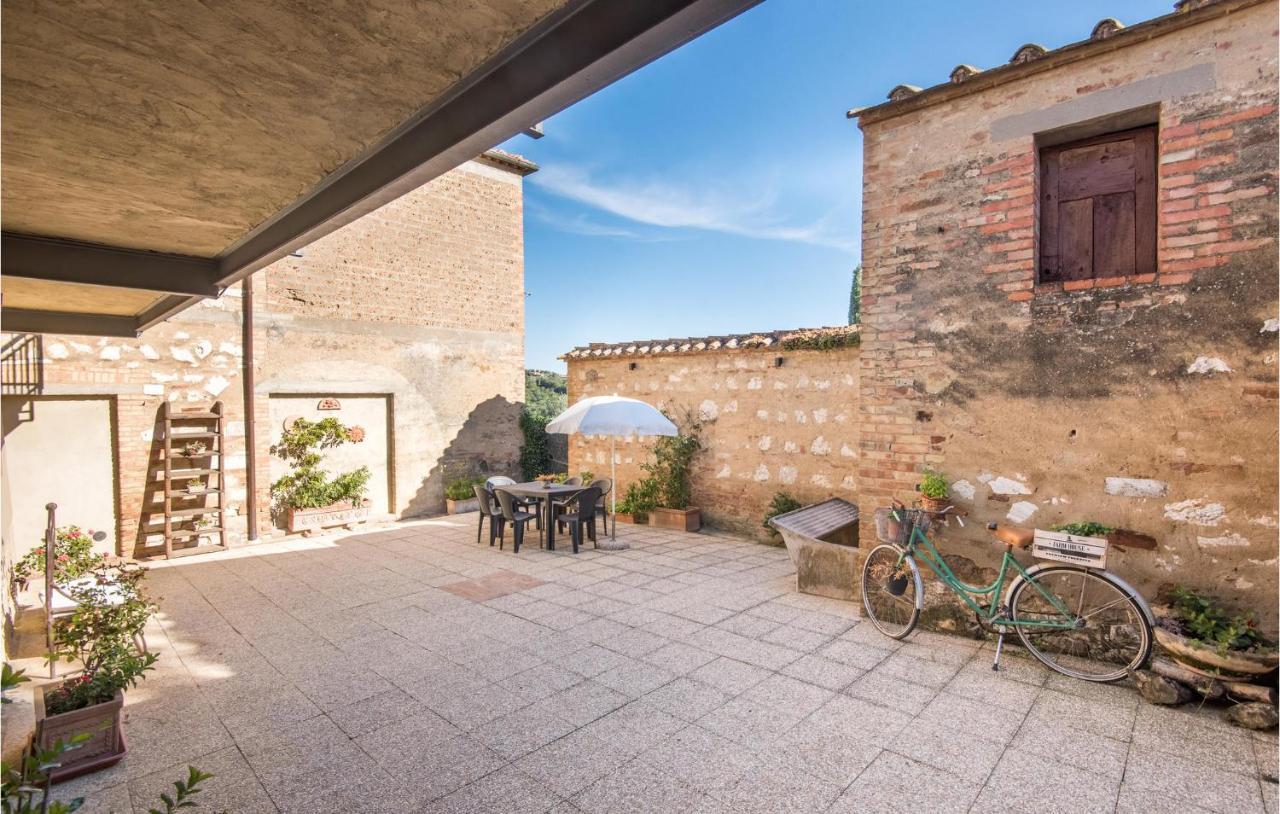 Gorgeous Home In Montalcino With Kitchen Exterior foto